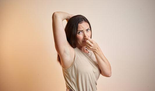 picture of girl asking why doesn't natural deodorant work for me?